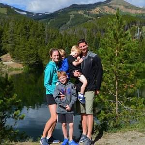 Meet your Posher, Lindsey